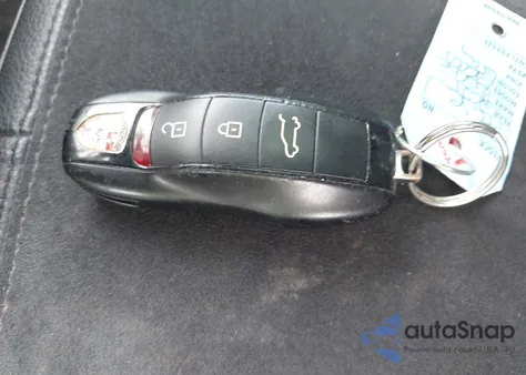 2021 Porsche Macan z USA, uszkodzony, nr VIN WP1AA2A55MLB14277